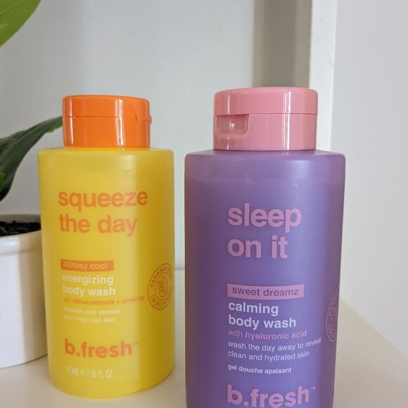 B. Fresh Shower Bundle Body Wash and Silicone Loofah - Picture 4 of 4